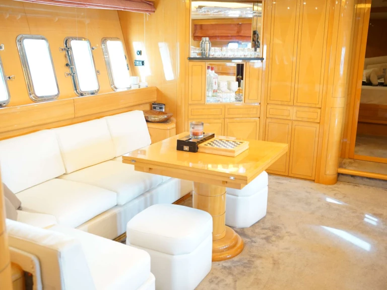 Pronájem Jachta v Miami Beach -Mangusta The Gorilla