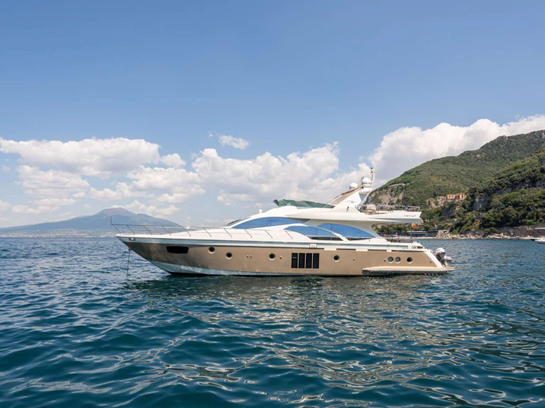 Pronajmout Jachta se skipperem či ne Azimut v Castellammare di Stabia