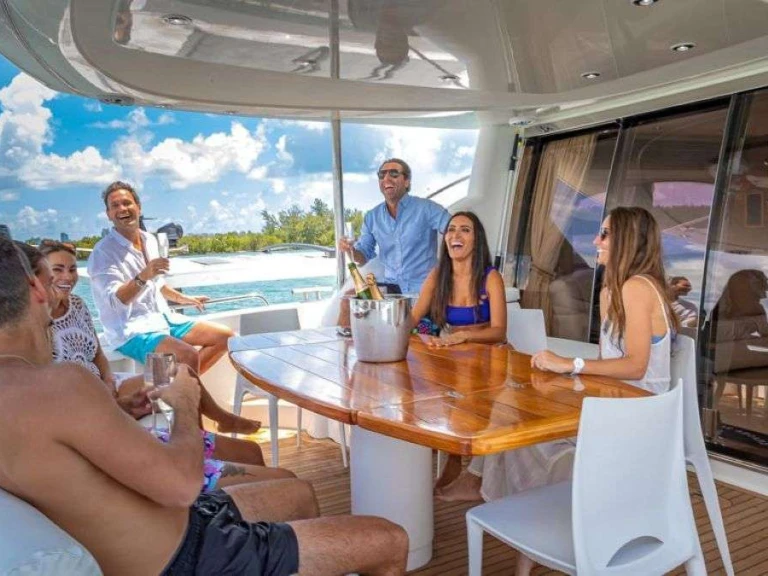 Pronájem Jachta v Miami -Sunseeker GIULI