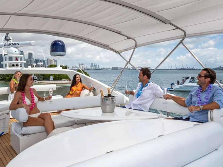 Pronájem lodi Sunseeker GIULI v Miami na Samboatu