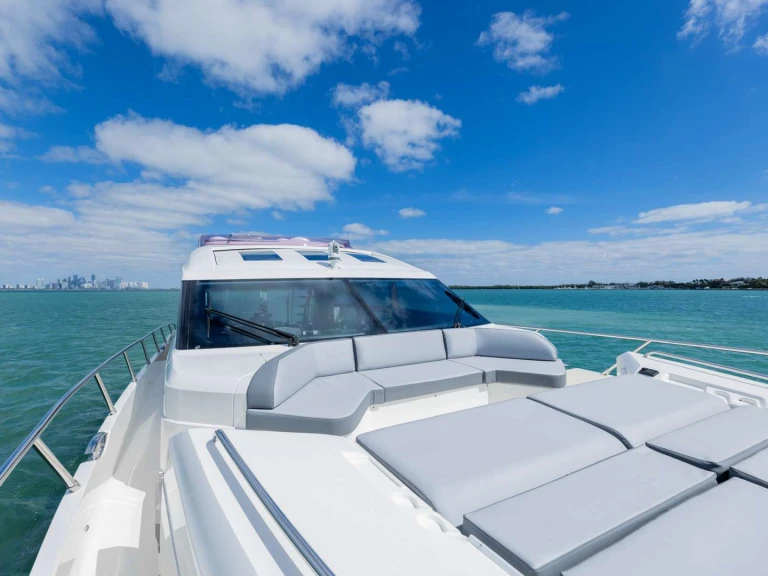 Princess Viking Snowbird jednotlivci a charterové společnosti v Miami