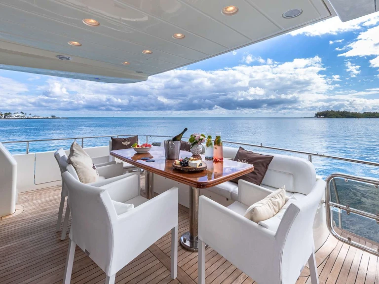 Pronájem lodi Azimut Salt Shaker v Miami na Samboatu
