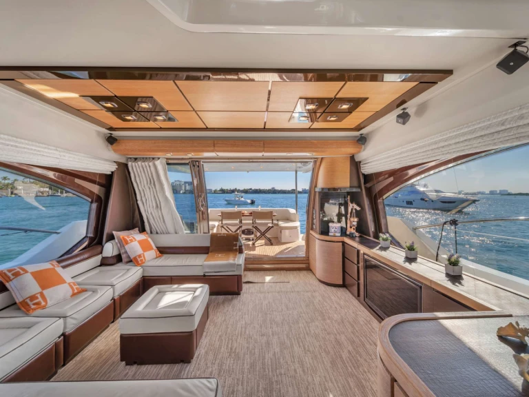 Pronájem lodi Azimut LUPO v Sunny Isles Beach (City) na Samboatu