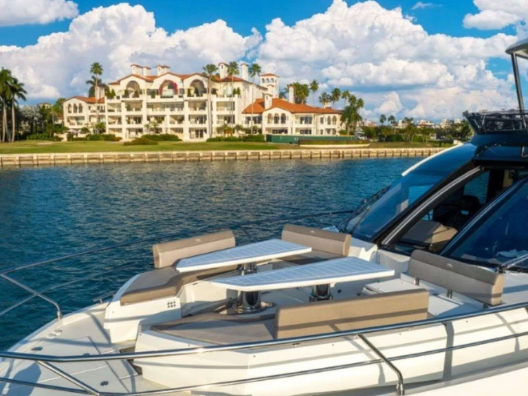 Jachta k pronájmu v Miami Beach za nejlepší cenu
