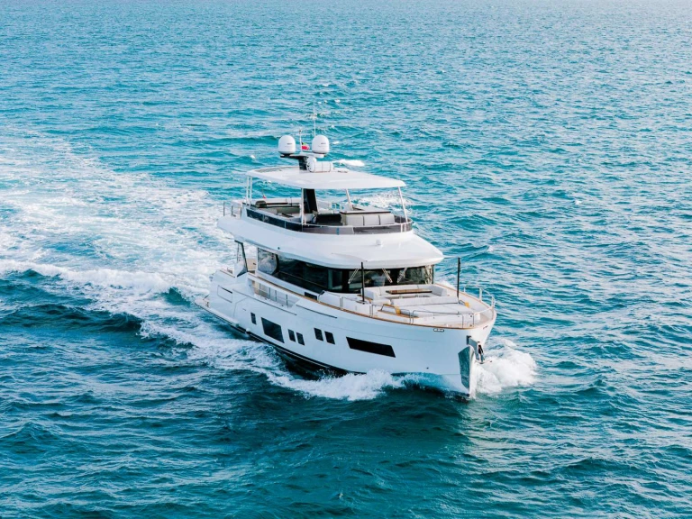 Pronajmout Jachta se skipperem či ne Sirena v Norman's Cay Island
