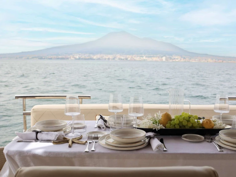 Pronájem Jachta v Castellammare di Stabia -Terranova Yachts AZUR