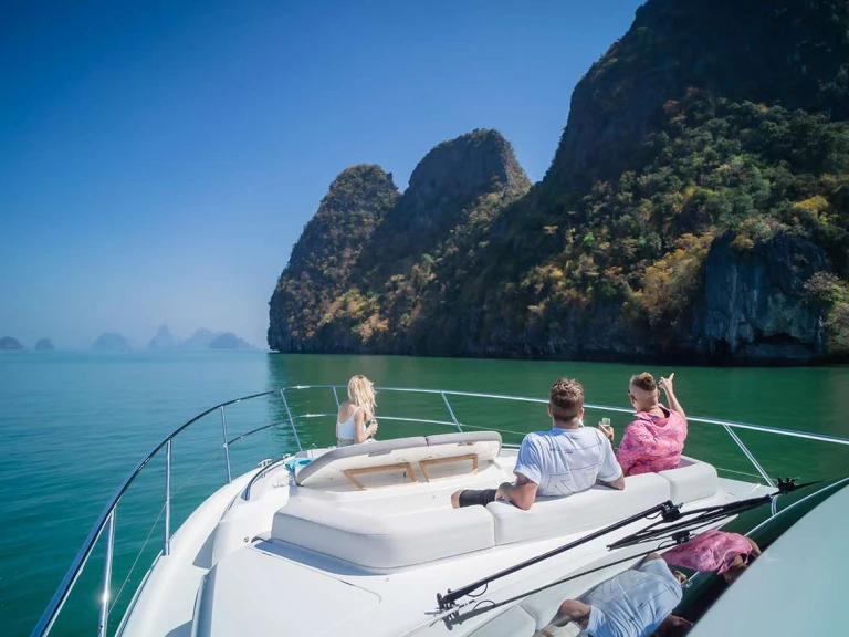 Princess, UK Kati jednotlivci a charterové společnosti v Phuket (City)