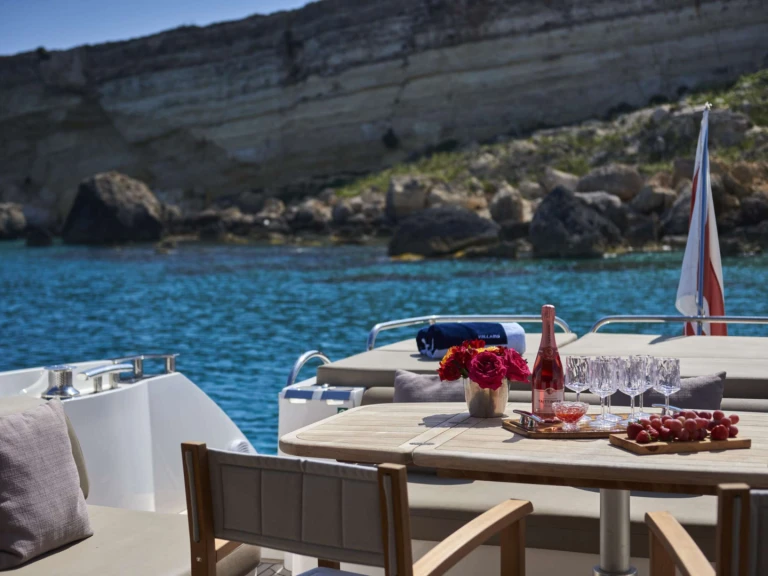 Pronájem lodi Sunseeker Vellamo v Valletta na Samboatu