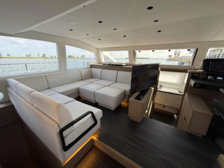 Pronájem lodi Xquisite Yachts Xquisite Hybrid v Bahamy na Samboatu