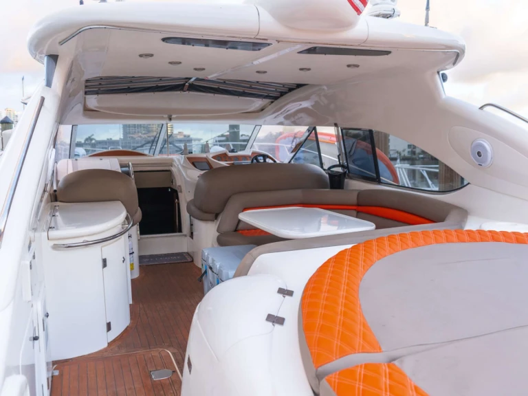 Pronájem Jachta v Bimini -Sunseeker Sanbella 2