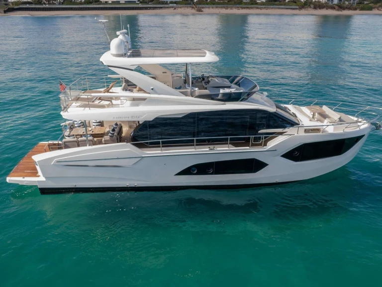 Pronájem lodi Palm Beach lákavé ceny ZENITH