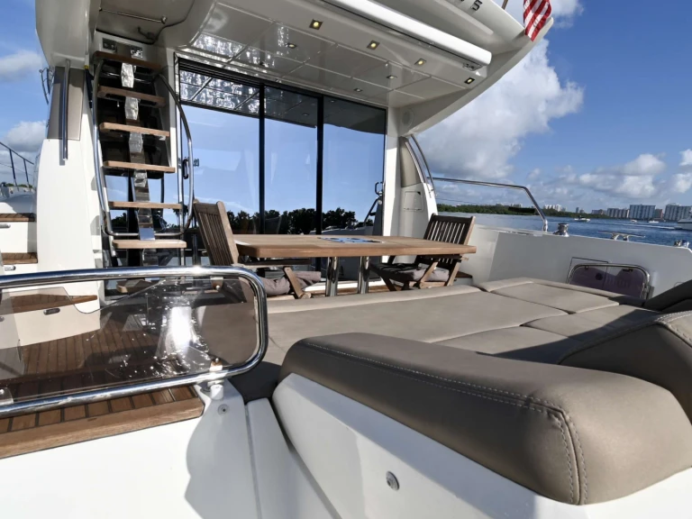 Pronájem jachty v Karibik -Prestige Yachts 60 Prestige na Samboatu