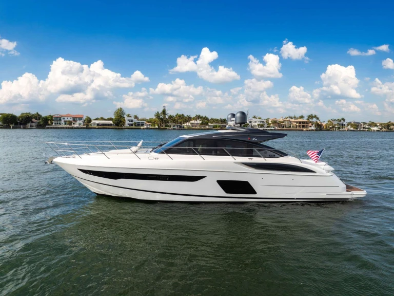 Pronajmout Jachta se skipperem či ne Princess, UK v Sag Harbor