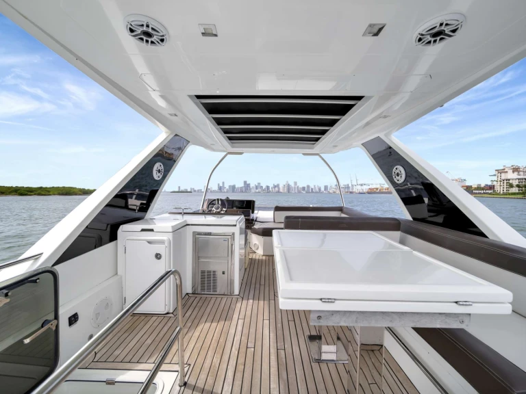 Pronájem Jachta v Miami -Galeon Infinity