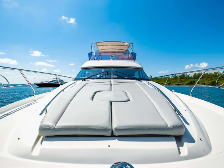 Pronájem lodi Prestige Yachts Molto Piaciuto v Miami na Samboatu