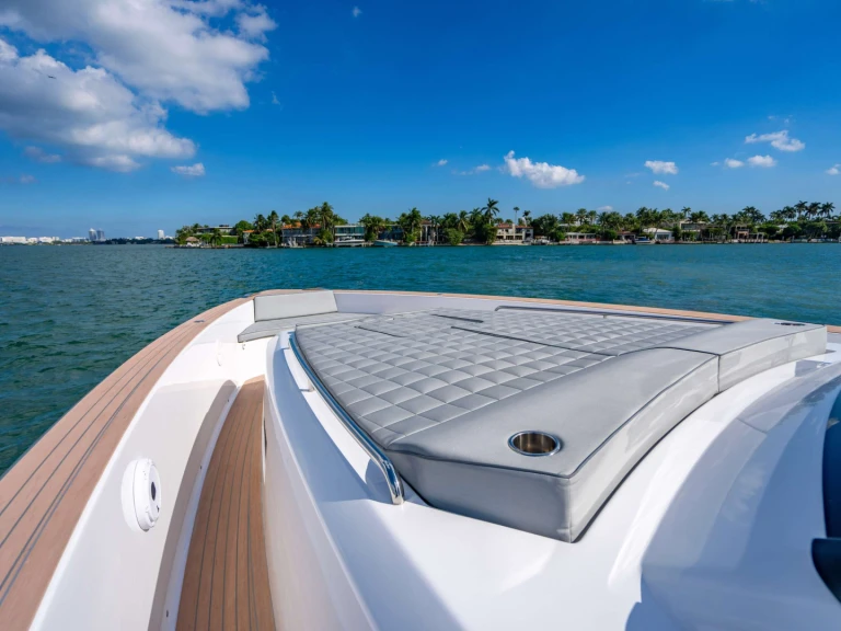 Pronájem jachty v Montauk -Pardo Yachts Sero na Samboatu
