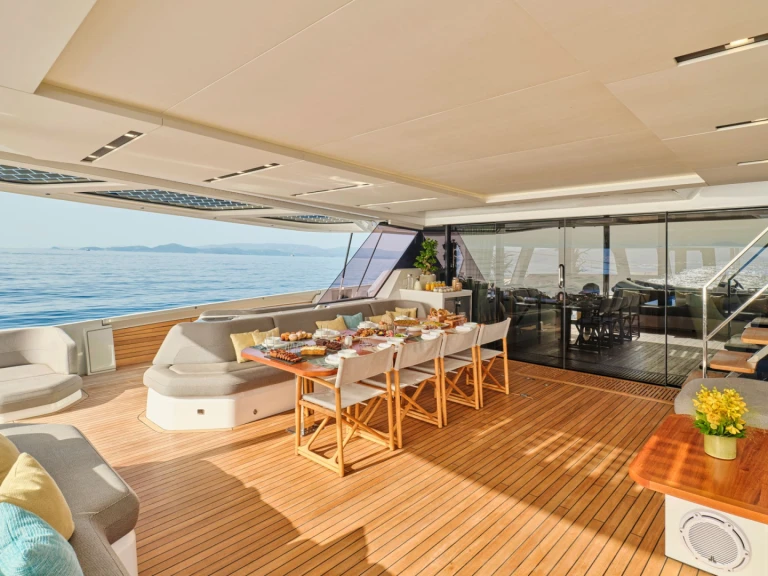 Pronájem Jachta v Nea Peramos -Fountaine Pajot ALOIA  80