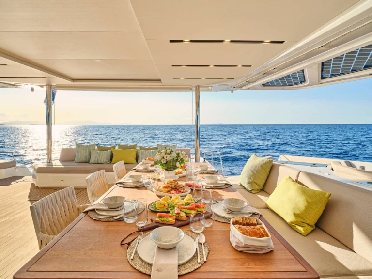 Pronájem Jachta v Lavrio -Fountaine Pajot AD ASTRA