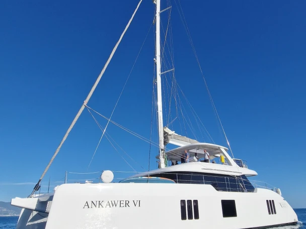 Sunreef ANKAWER VI jednotlivci a charterové společnosti v Neapol