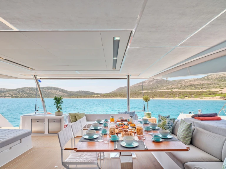 Pronájem Jachta v Nea Peramos -Fountaine Pajot PIXIE