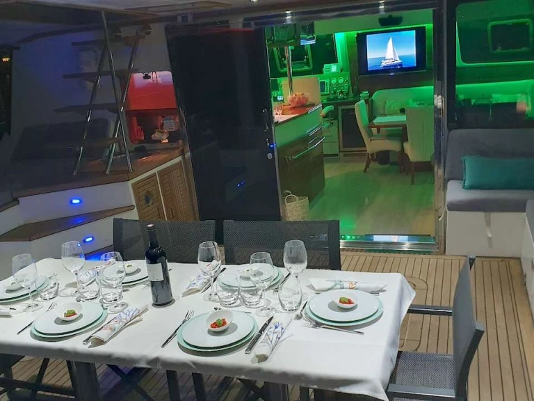 Pronájem lodi Sunreef SUNNYACHT v Porto-Vecchio na Samboatu