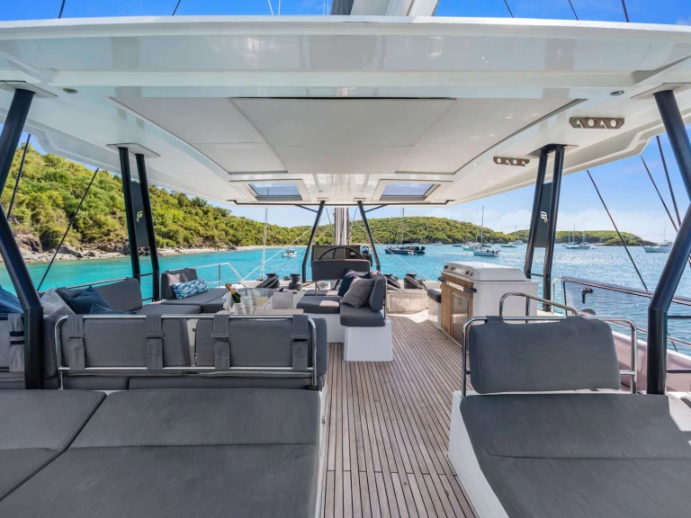 Pronájem Jachta Fountaine Pajot s licencí