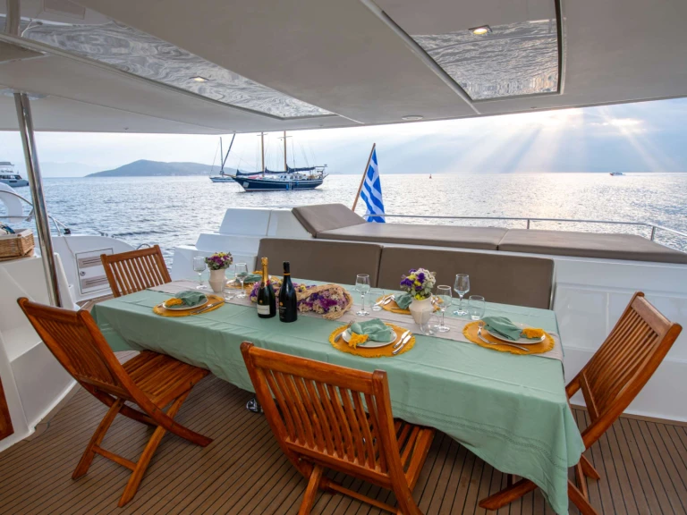 Pronájem lodi Fountaine Pajot HIGHJINKS  v Piraeus na Samboatu