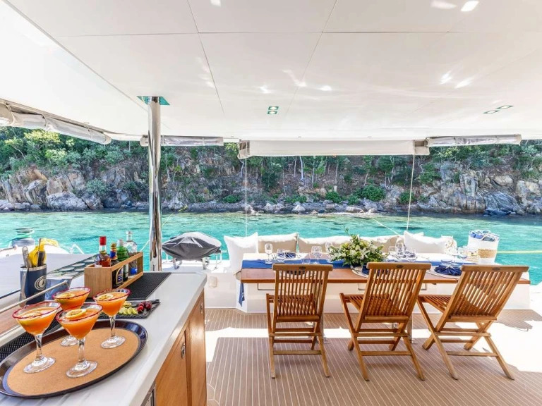 Pronájem lodi Fountaine Pajot Olivia Charles v Britské Panenské ostrovy na Samboatu