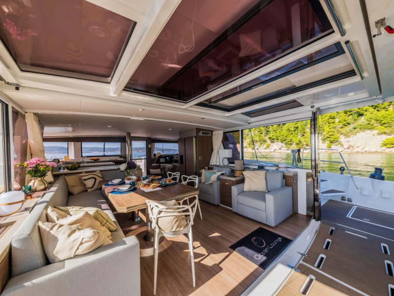 Pronájem jachty v Piraeus -Bali OCEAN LOUNGE na Samboatu