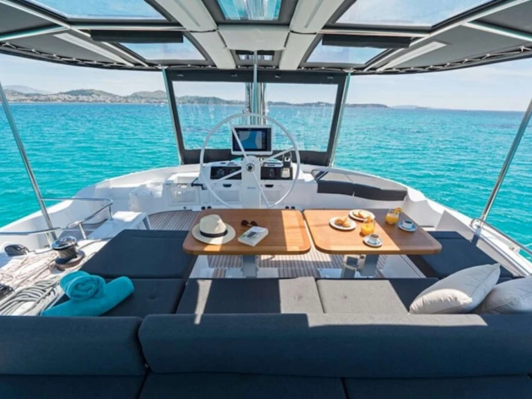 Lagoon GOA 10 jednotlivci a charterové společnosti v Staniel Cay