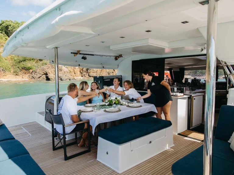 Pronajmout si Fountaine Pajot LIBRA 50 v Britské Panenské ostrovy
