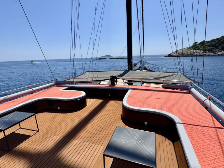 Pronájem lodi Custom STELLA MARIS v Split na Samboatu