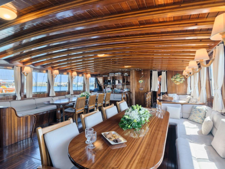 Custom Gulet-Motor Sailor THALASSA jednotlivci a charterové společnosti v Piraeus