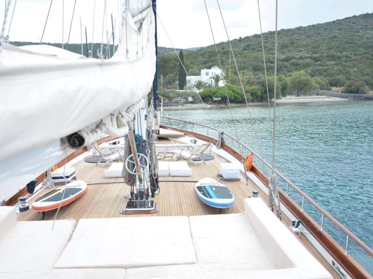 Pronajmout si Mastori Yachts, Bodrum Papa Joe v Piraeus