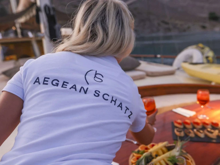 Pronájem Jachta Yener Yacht s licencí