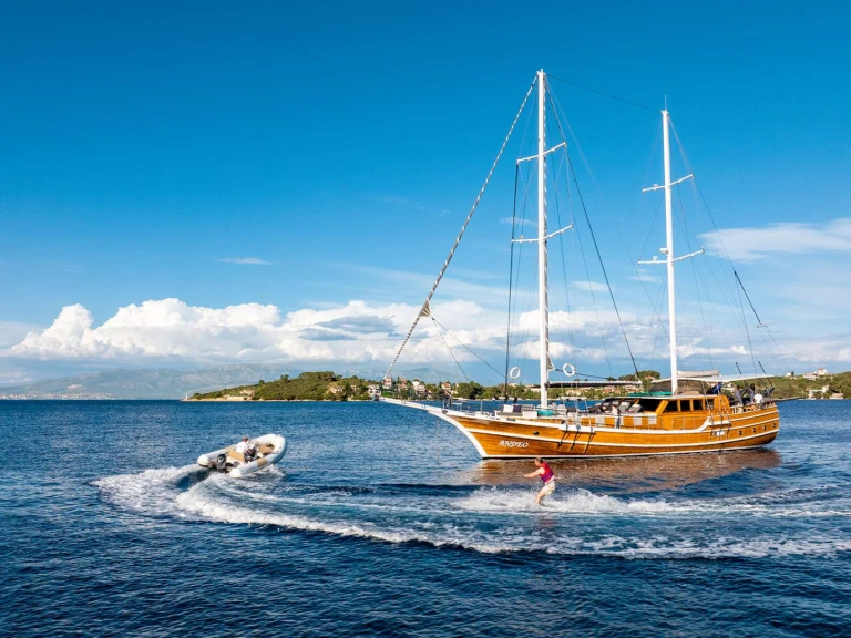 Pronájem jachty v Chorvatsko -Custom Anđeo na Samboatu