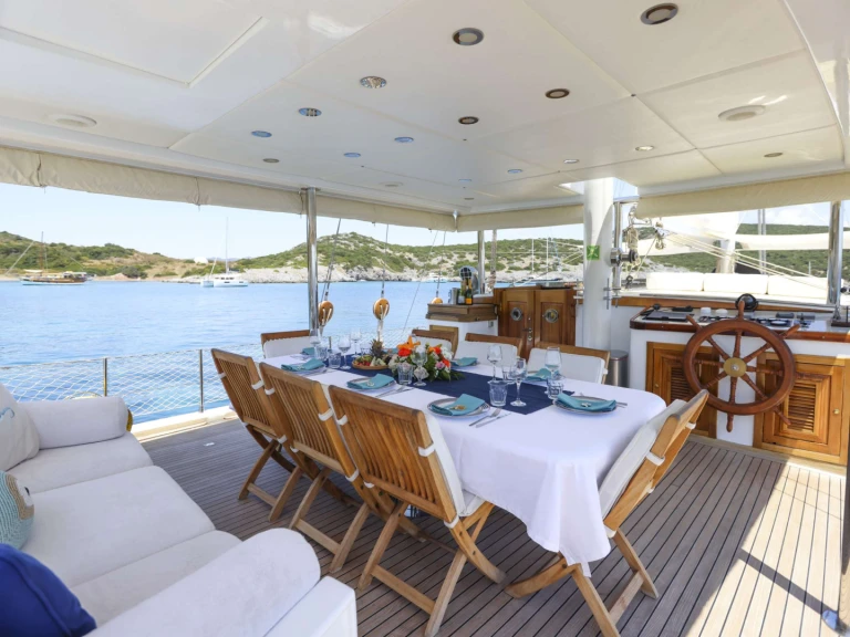 Pronájem jachty v Bodrum -Custom GAZELLA na Samboatu