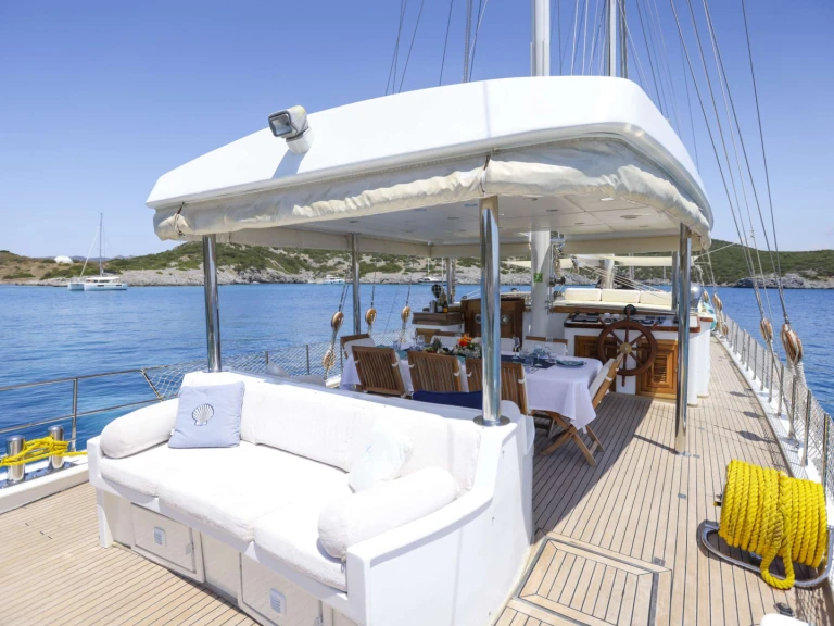 Pronajmout si Custom GAZELLA v Bodrum