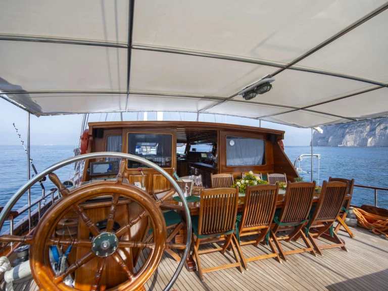 Pronajmout Jachta se skipperem či ne Custom Gulet-Motor Sailor v Castellammare di Stabia