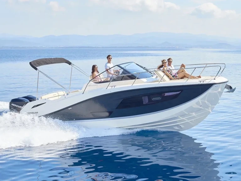 Pronájem Motorová loď v Marseille -Quicksilver Activ 875 Sundeck