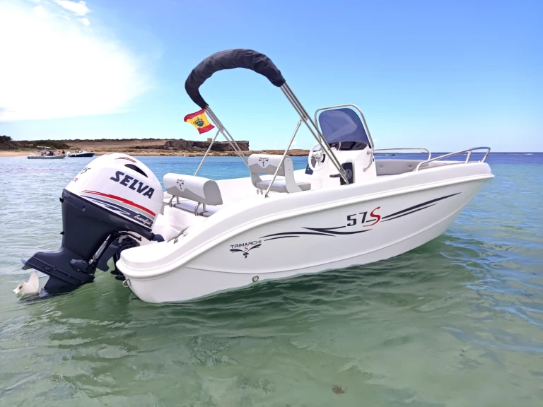 Trimarchi 57S jednotlivci a charterové společnosti v Ibiza Town