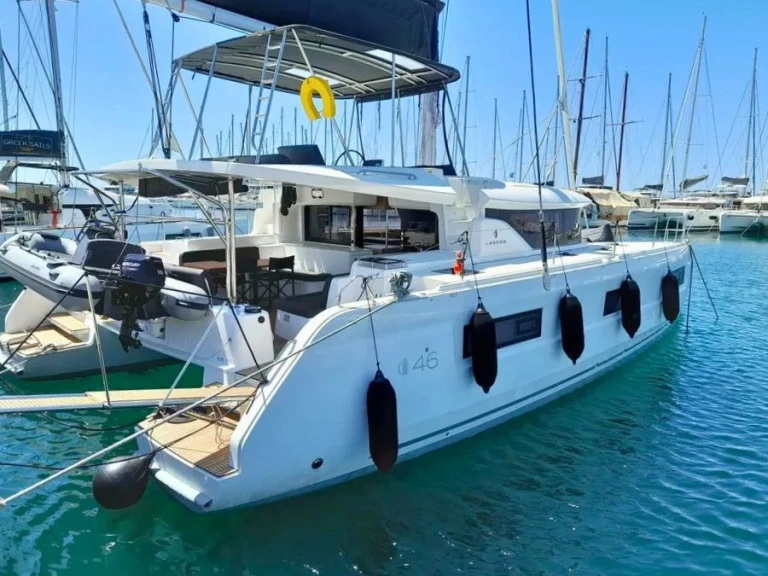 Pronajmout si Lagoon Lagoon 46 v Alimos