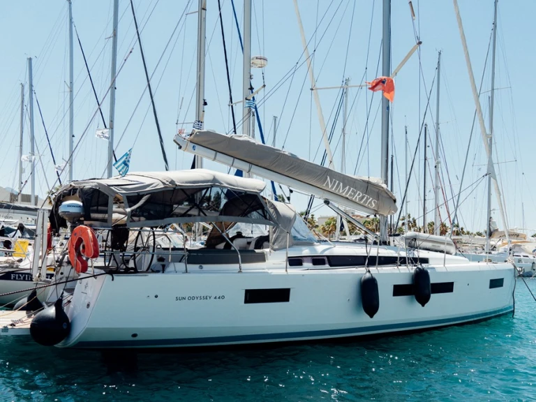 Pronájem Plachetnice v Alimos -Jeanneau Sun Odyssey 440