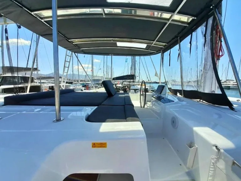 Pronájem jachty v Alimos -Lagoon Lagoon 46 na Samboatu