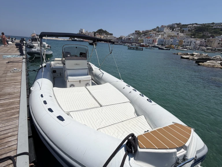 Pronájem lodi Nuova Jolly King 750 v Terracina na Samboatu