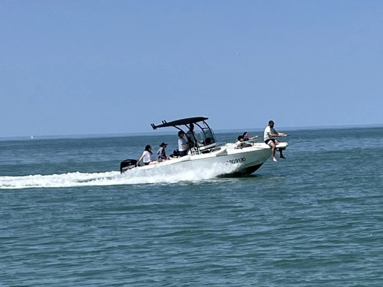 Pronájem lodi Noirmoutier-en-l'Île lákavé ceny Cap Camarat 675