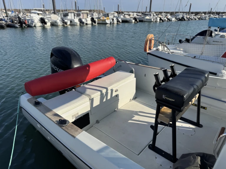 Pronájem Motorová loď v Noirmoutier-en-l'Île -Jeanneau Cap Camarat 675