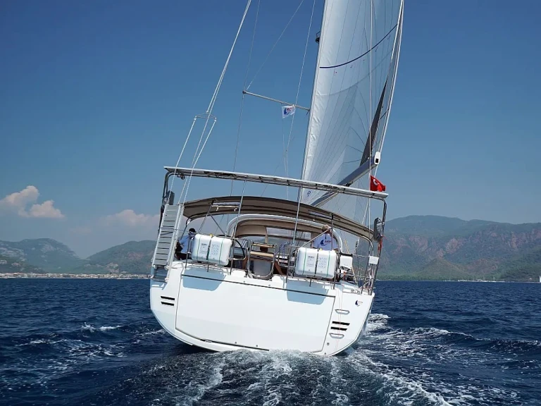 Pronajmout si Custom Made Custom made v Marmaris
