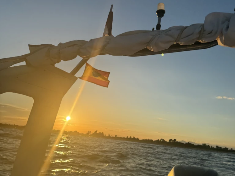 Pronájem lodi Sacs Sacs S 750 v Empuriabrava na Samboatu