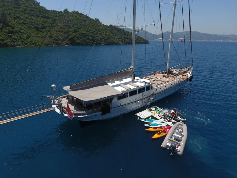 Pronajmout si Custom Made Custom made v Fethiye